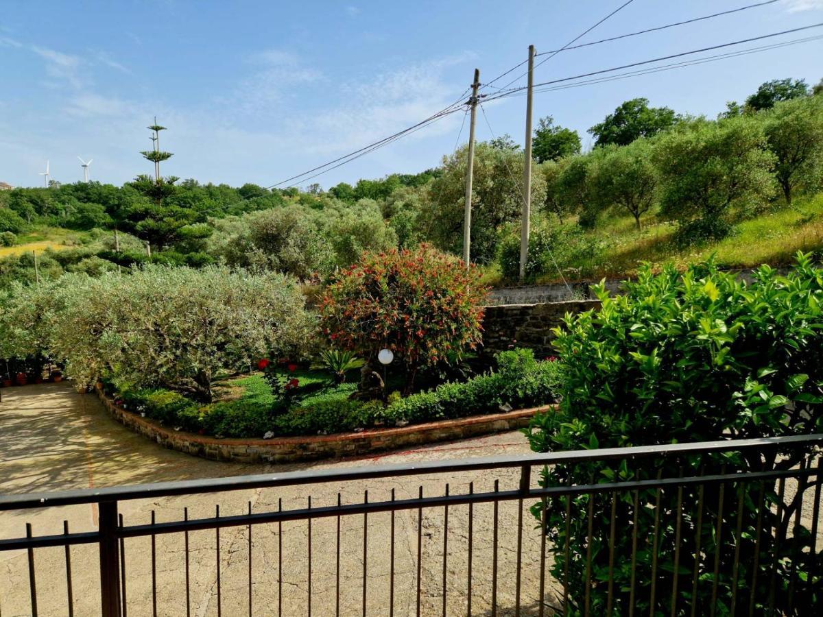Pietra Del Colle Agriturismo Altavilla Silentina Eksteriør billede